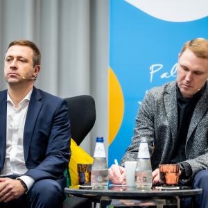 Vadim Belobrovtsev (Estonian Centre Party) and Raimond Kaljulaid (Social Democratic Party). Photo: Erlend Staub
